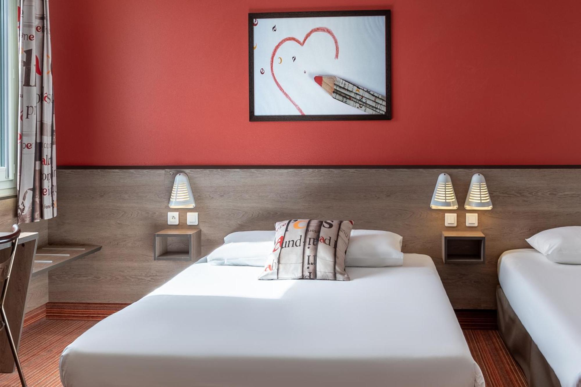 Ace Hotel Creutzwald Saint Avold Esterno foto